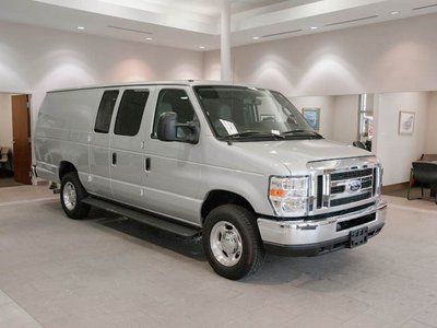 Econoline, low mileage, 8 cylinder