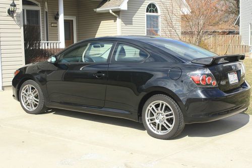 2010 scion tc base coupe 2-door 2.4l