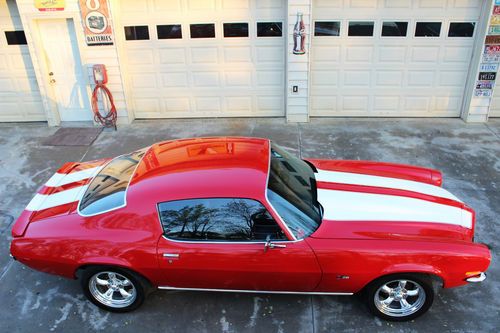 1972 camaro z28 replica....beautiful paint....nice interior and things work