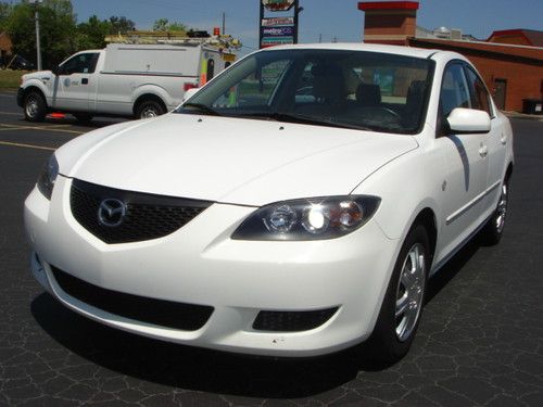 2004 mazda 3 i sedan 4-door 2.0l, auto, runs great