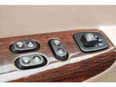 Explorer Hi- Top 5.4L Rear Wheel Drive Leather Buckets Heated Seats e150 Limited, image 6