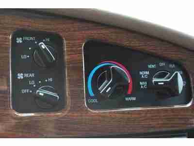 Explorer Hi- Top 5.4L Rear Wheel Drive Leather Buckets Heated Seats e150 Limited, image 13