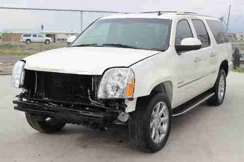 2012 GMC Yukon Denali XL 4WD Damaged Salvage Loaded Only 8K Miles Navi Wont Last, US $20,900.00, image 2