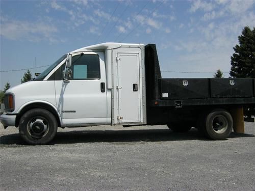 2000 chevy 3500 express cut away commercial van w/ flatbed &amp; toolboxes