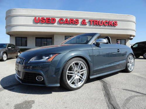 2009 audi tt quattro s convertible 2-door 2.0l