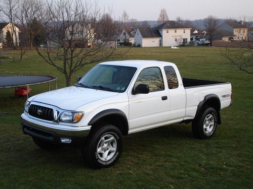 04 toyota tacoma 4x4 ext cab 3.4l v6 at 54k renewed frame