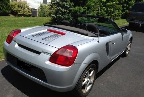 2000 toyota mr2 spyder base convertible 2-door 1.8l