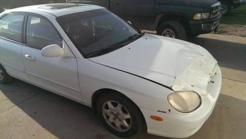 2000 hyundai sonata gls sedan 4-door 2.5l