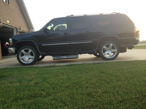 2005 chevrolet suburban handicap/wheelchair equipped