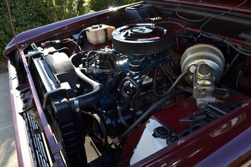 Beautifully restored example of excellent original rare Mini-pickup Style Bronco, image 8