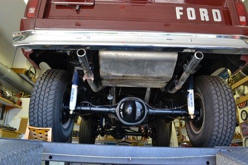 Beautifully restored example of excellent original rare Mini-pickup Style Bronco, image 13