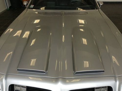 1975 pontiac fire bird, formula, 400, cpe, silver on black, very fast