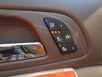 4x4 LTZ Navigation Sunroof DVD Cooled Seats GM Certified We Finance, image 19