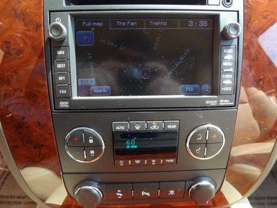 4x4 LTZ Navigation Sunroof DVD Cooled Seats GM Certified We Finance, image 21