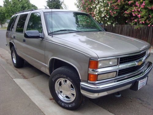 1999 chevrolet tahoe ls 4dr utility 4x4, well kept, cold a/c, l@@k!
