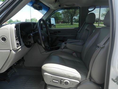 2006 Chevrolet Silverado 2500HD DURAMAX 6.6L Crew Cab Leather Loaded!, image 10