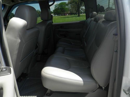 2006 Chevrolet Silverado 2500HD DURAMAX 6.6L Crew Cab Leather Loaded!, image 15