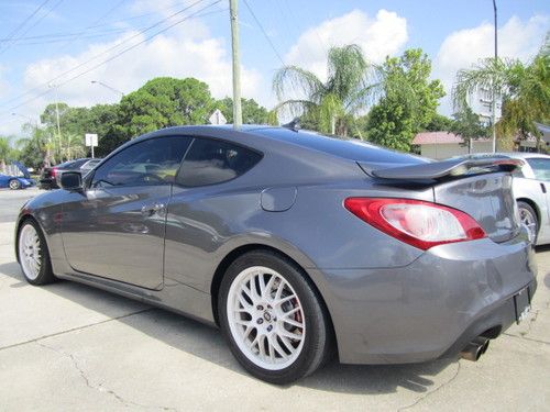 2010 Hyundai Genesis Coupe, Track Edition, 6 spd manual, Sunroof, REBUILT TITLE!, US $12,850.00, image 2