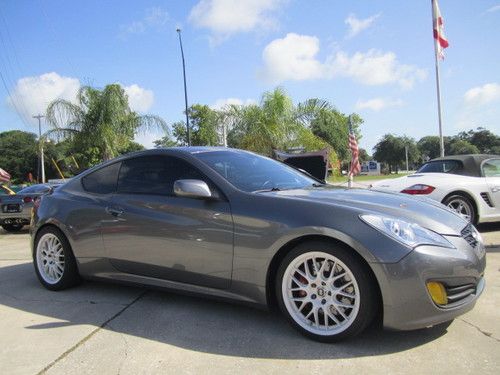 2010 Hyundai Genesis Coupe, Track Edition, 6 spd manual, Sunroof, REBUILT TITLE!, US $12,850.00, image 3
