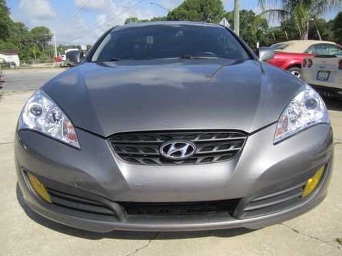 2010 Hyundai Genesis Coupe, Track Edition, 6 spd manual, Sunroof, REBUILT TITLE!, US $12,850.00, image 5