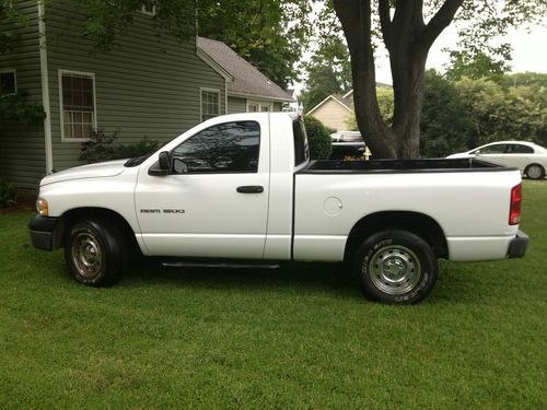 2005 dodge ram 1500 st standard cab pickup 2-door 3.7l