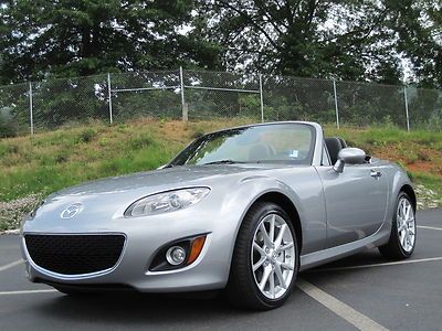 Mazda miata 2012 grand touring edition conv hard top bose like new fresh trade