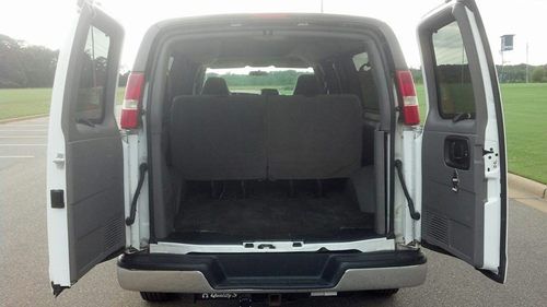 2008 gmc savana chevrolet express extended passenger van 3500 lt 12 / 15