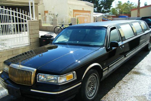 95 lincoln towncar super stretch limo / limousine  one owner 36k no reserve