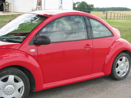 2001 volkswagen beetle gls hatchback 2-door 1.9l