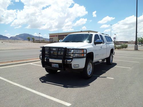 Chevy silverado 1500 lt 4x4  lifted tons of upgrades