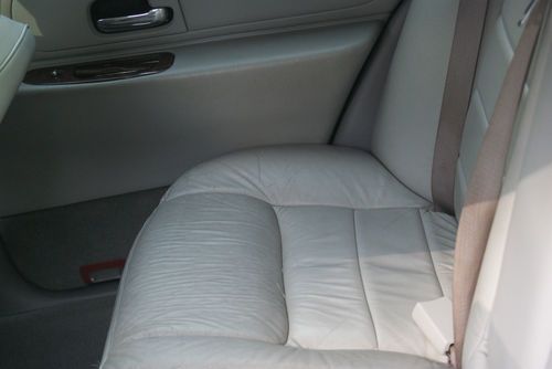 2002 Lincoln Town Car - Low Miles - Adult Driven, image 13