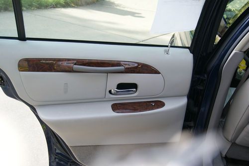 2002 Lincoln Town Car - Low Miles - Adult Driven, image 14