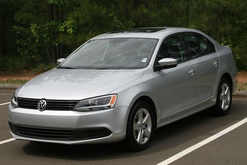 2011 volkswagen jetta tdi sedan 4-door 2.0l. 1-owner, no accidents, clean title