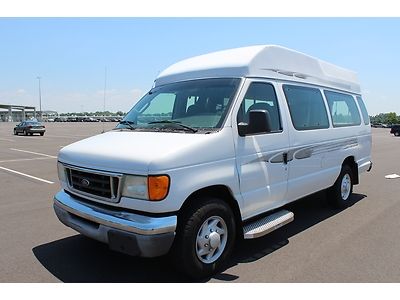 One owner, 2003 e350 sd ext, handicap wheelchair lift van, hi-top