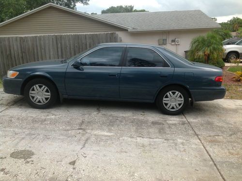 2001 toyota camry le