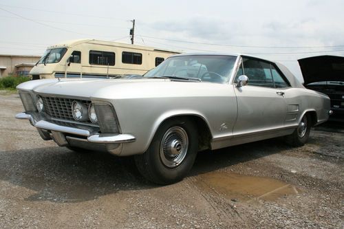 1964 buick riviera base hardtop 2-door 7.0l