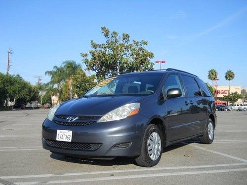 2006 toyota sienna le, 8 passenger, loaded, guaranteed automatic 4-door van