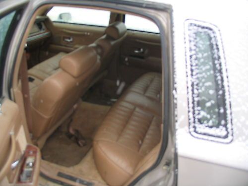 1994 Lincoln Town Car Executive Sedan 4-Door 4.6L, image 6