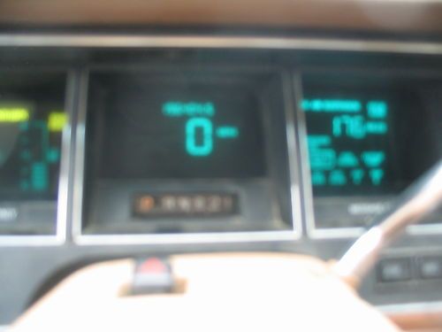 1994 Lincoln Town Car Executive Sedan 4-Door 4.6L, image 8