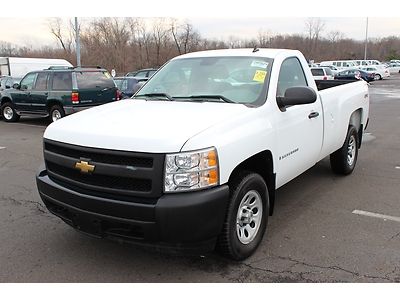 Nice 2007 chevy silverado 1500 ls, 4x4, one owner, towing package