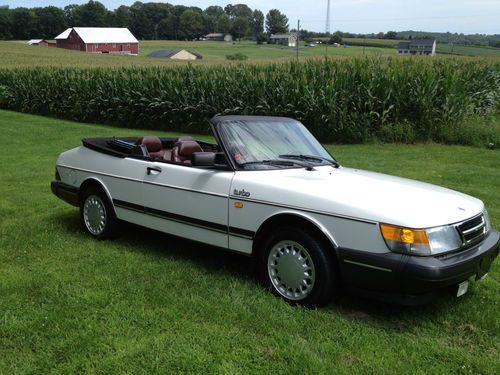 1988 saab 900 convertible only 49,000 original miles mint condition antique!!