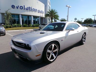 Srt8 392 hemi v8 rwd navigation sunroof alloys bluetooth leather heated seats