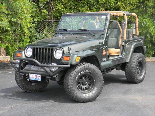 Jeep wrangler, sahara, 4.0, 4x4, rock crawler, off road, mudder, custom,