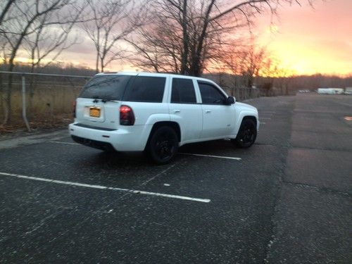 2006 chevrolet trailblazer ss sport utility 4-door 6.0l- 54k miles!!!1