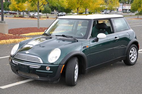 2004 mini cooper hatchback 2-door 1.6l no reserve clean carfax low mileage mint