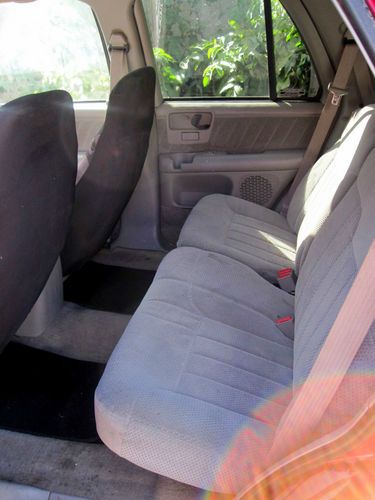 1996 Chevrolet Blazer LT Sport Utility 4-Door 4.3L TOW AWAY NEED FUEL PUMP & BAT, image 5