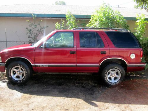1996 Chevrolet Blazer LT Sport Utility 4-Door 4.3L TOW AWAY NEED FUEL PUMP & BAT, image 16