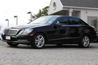 Black auto awd only 13k miles perfect p ii pkg panorama roof loaded with options