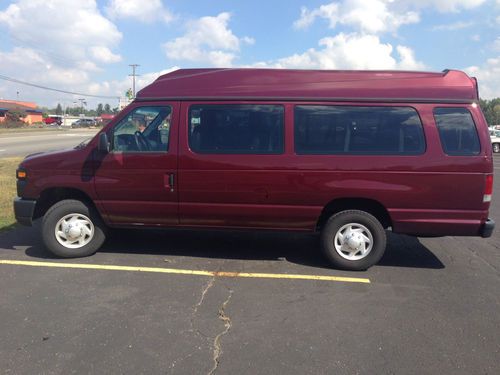 2008 ford e-350 super duty xl extended passenger van 2-door 5.4l