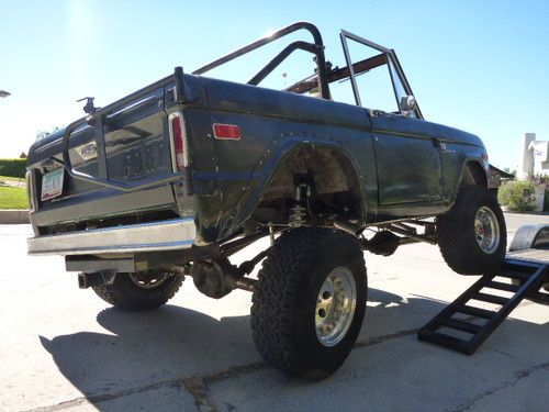 Rocky Roads Legend Ford Bronco with 12